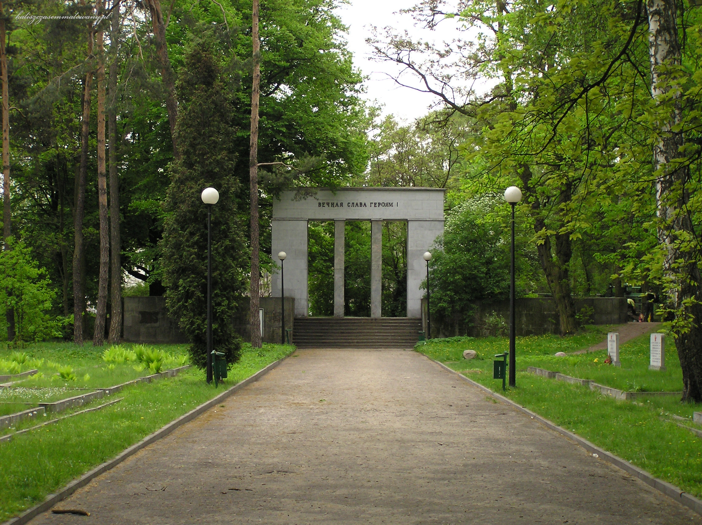 cmentarz sowiecki 10